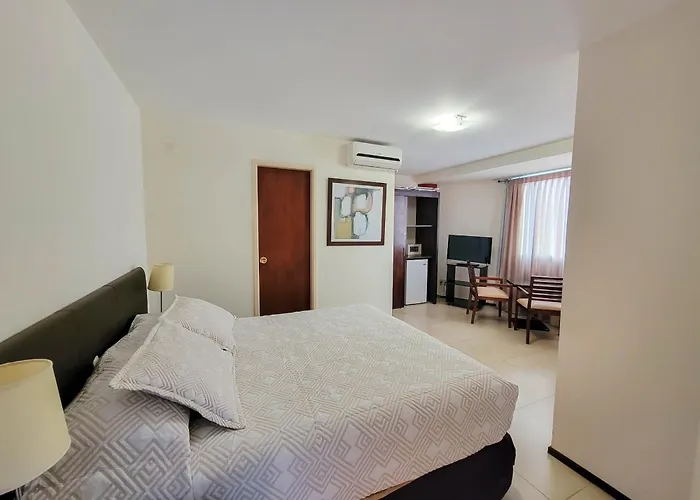 Hotel Genoves