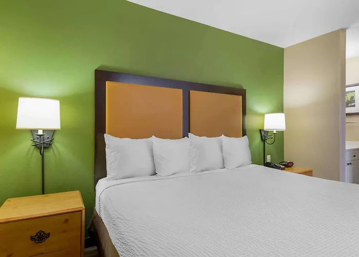 Mainstay Suites Washington Dulles Airport