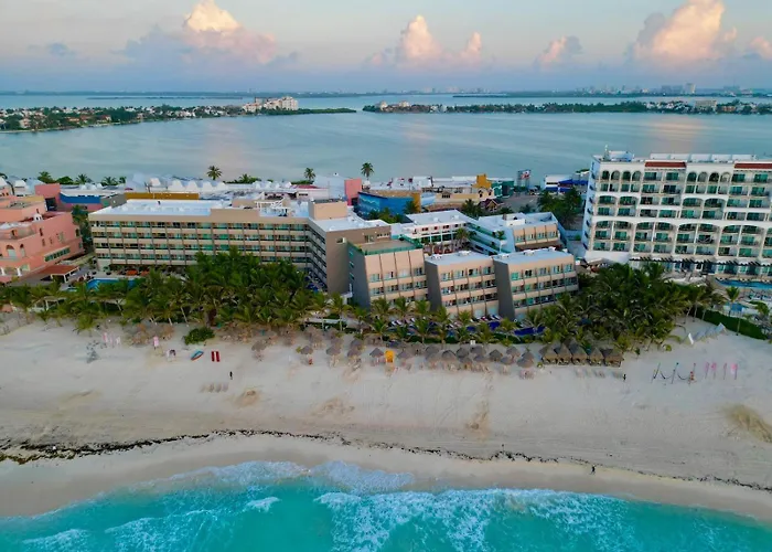 Cancun Hotels for Romantic Getaway