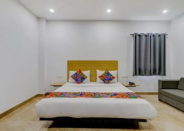 Fabhotel Premium Kashi