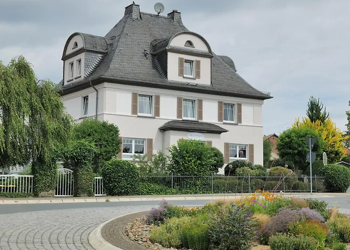 Elena Kempf Haaratelier&Guesthouse