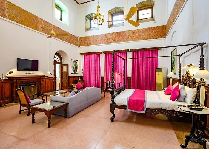 Neemrana'S - Baradari Palace
