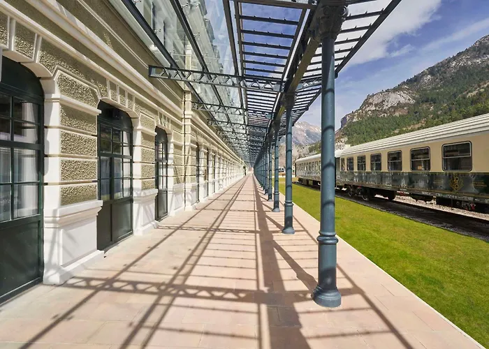 Canfranc Estacion, A Royal Hideaway Hotel - Gran Lujo