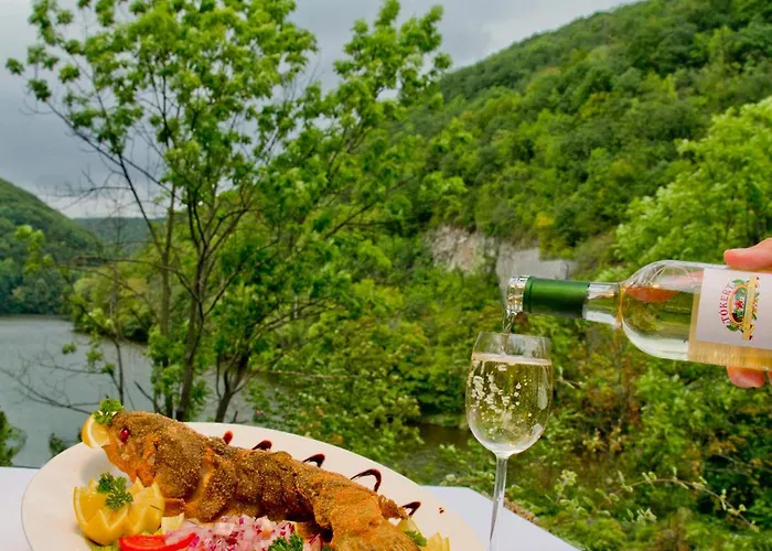 Hotel Tokert Szalloda Es Etterem