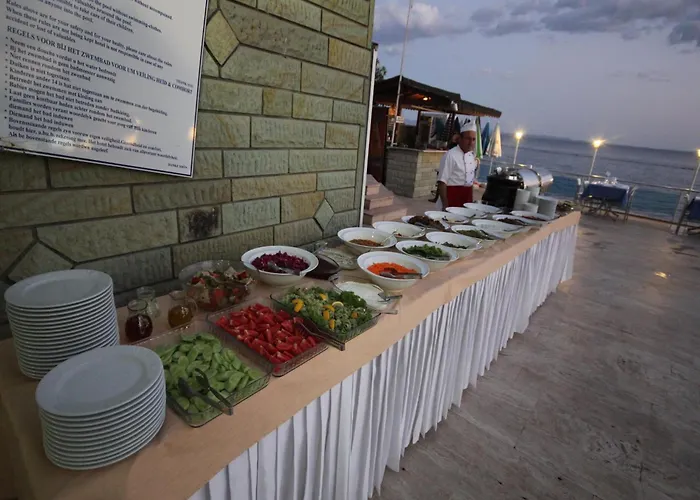 Ucem Hotel Golden Sea