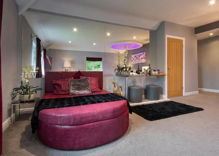 Aphrodites Group - Luxury Hot Tub Suites In Central Lake District!