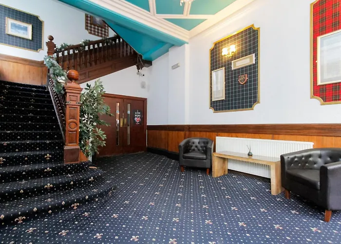 Carlton Hotel