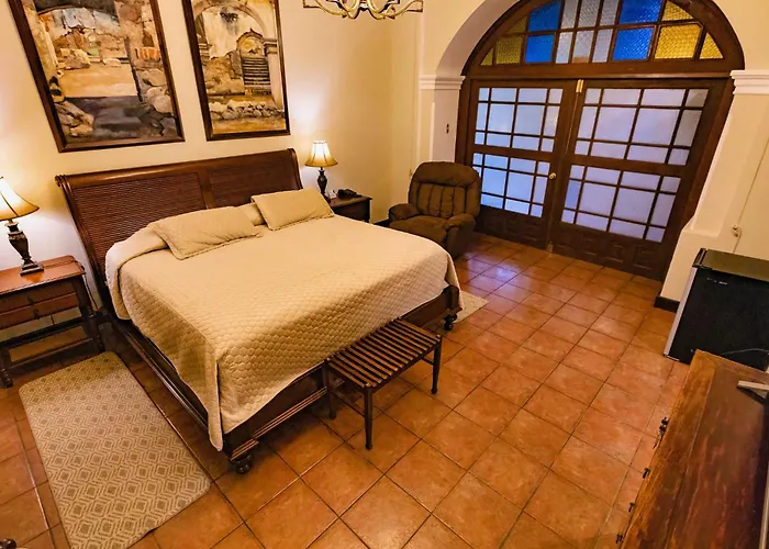 Hotel Aurora