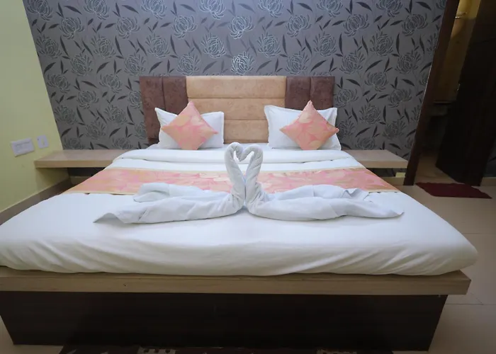 Hotel Mukund Priya- Near Krishna Janam Bhoomi