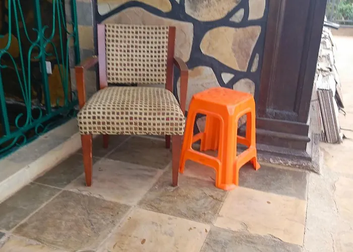 Oasis Hotel And Guest House. Voi