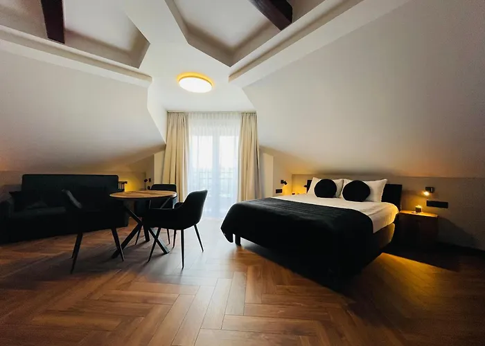 Hotel Millennium