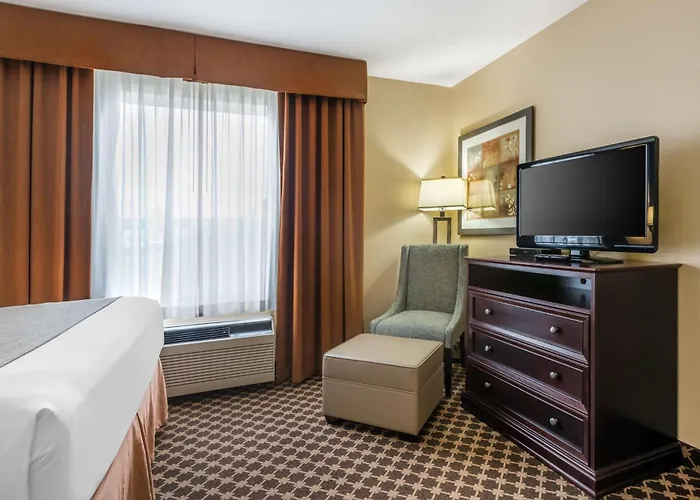 Best Western Strathmore Inn