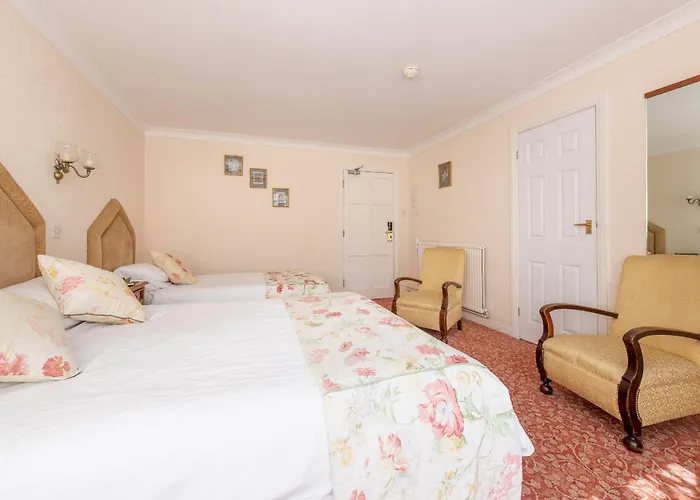 Royal Glen Hotel
