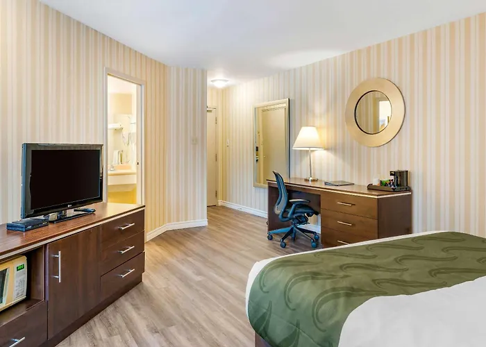 Quality Hotel & Suites Sherbrooke