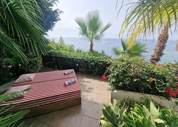 Condesa del Mar apartamentos adults only