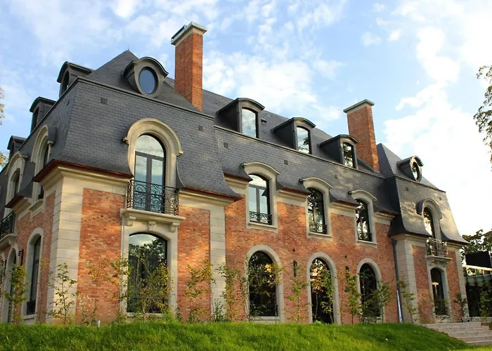 Bienheureux Hotel & Restaurant