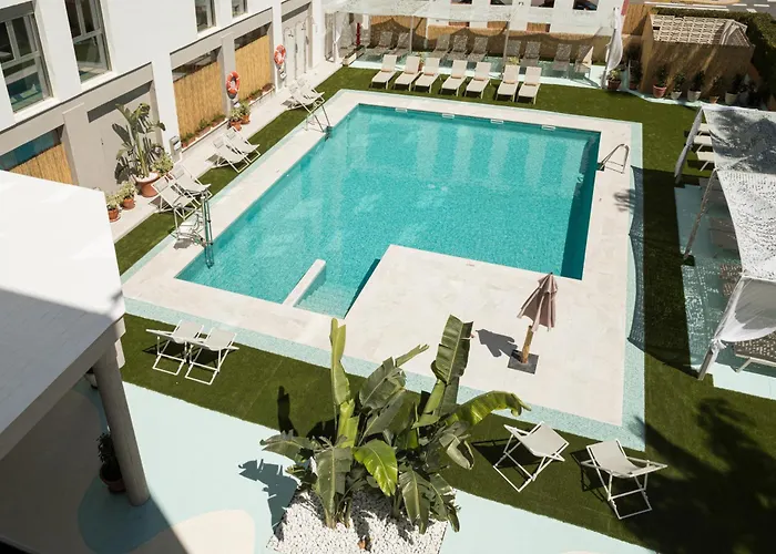 LAN Suites Antilla Playa