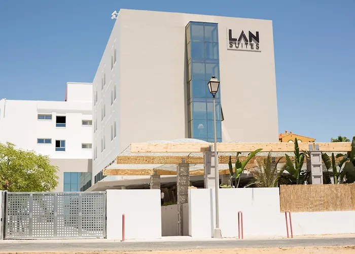 LAN Suites Antilla Playa