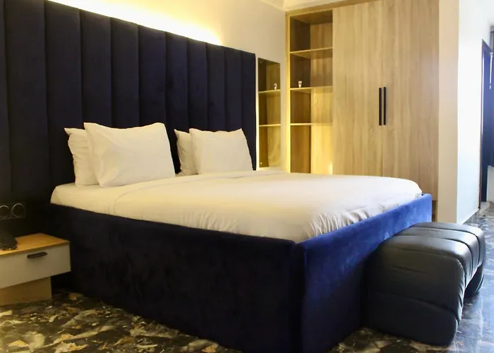 Ovic Hotel
