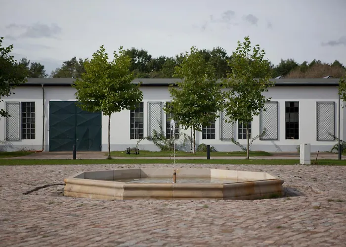 Gut Sarnow - Hotel, Restaurant und Reitanlage