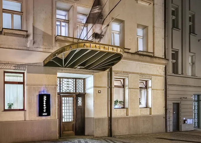 Hotel Maestro by Adrez