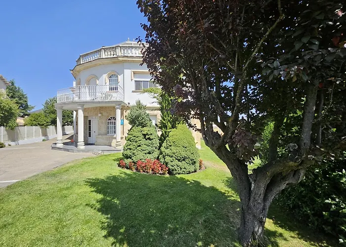 Casablanca Hotel Studios