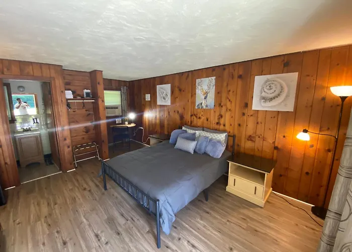 Heart Of The Berkshires Motel