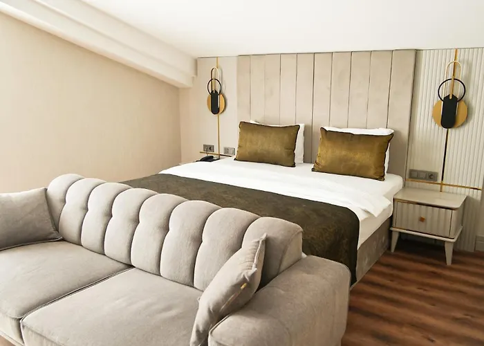 Sky Hill Hotel