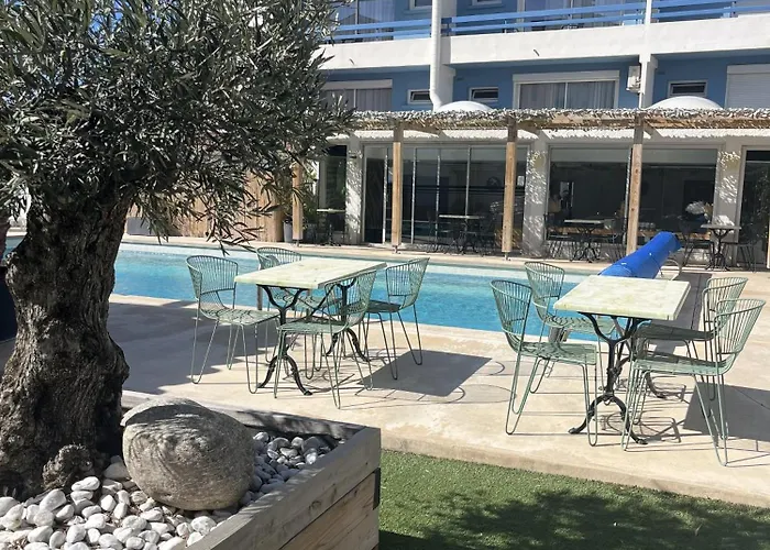 Hotel Les Sables - Urban Style - By Logis Hotels