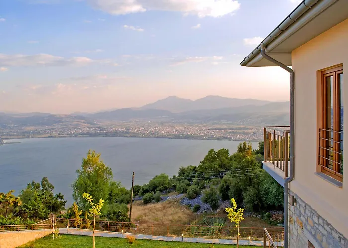 Arktos Hotel