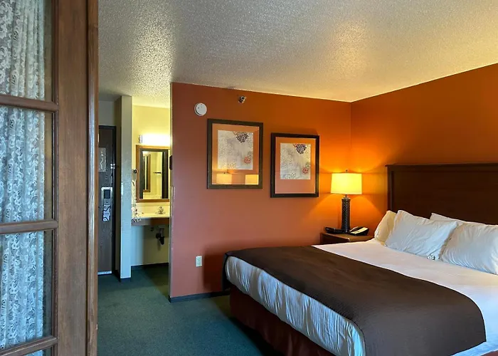 Northwoods Inn & Suites - Blackduck
