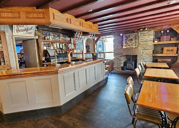 Commercial Hotel