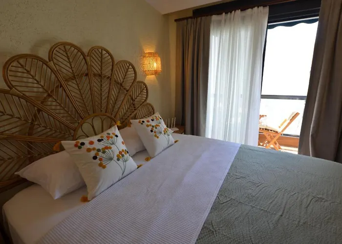 ADOS Otel