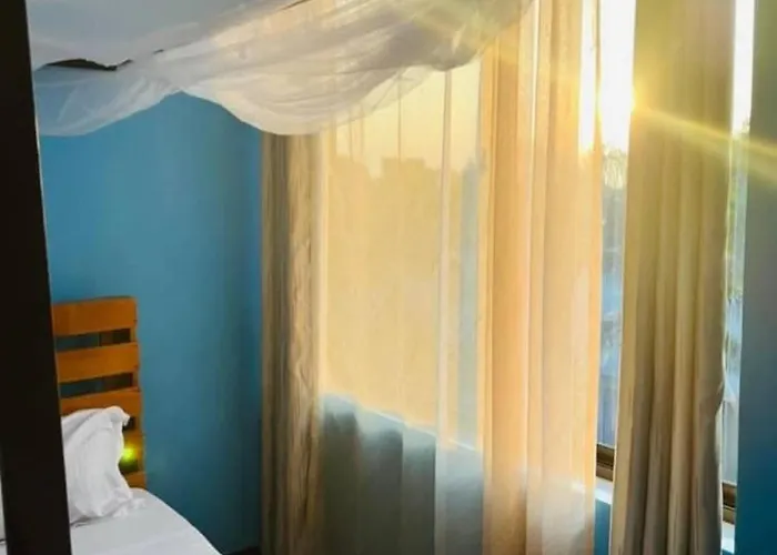 Kilimanjaro Smiley Inn