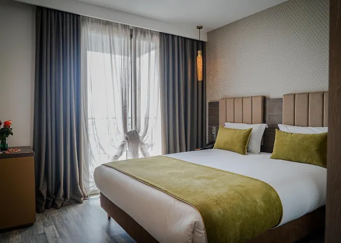 Az Hotel Des Arts