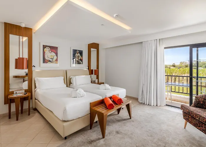Regency Salgados Hotel & Spa