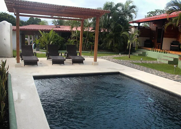Tiki Lodge Hotel De Charme