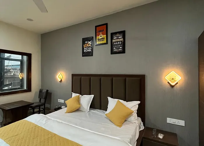 The Wellawing - Ferozepur Road - In Budget Smart Hotel For Families, Corporates, Couples, Solo Travelers