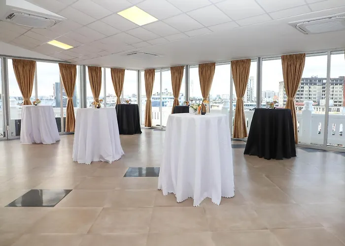Sentrim Castle Royal Hotel