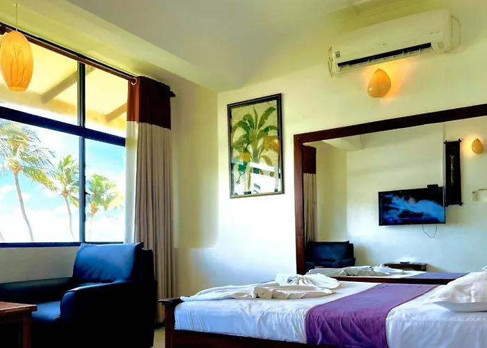Lavinia Blue Hotel