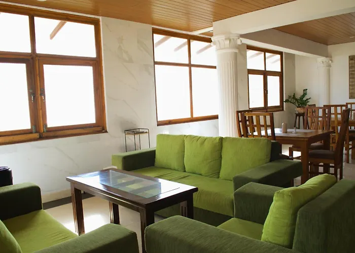 Lavinia Blue Hotel