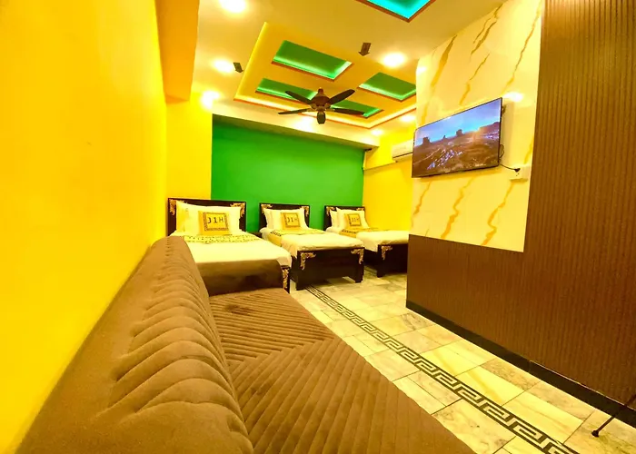 Jhelum One Hotel, Shandar Chowk