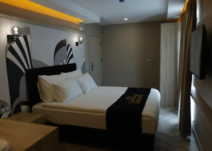Iron Loft Hotel