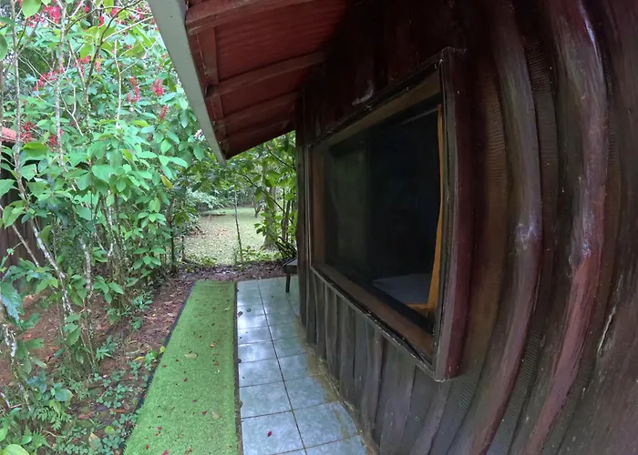 Rio Celeste Ecolodge