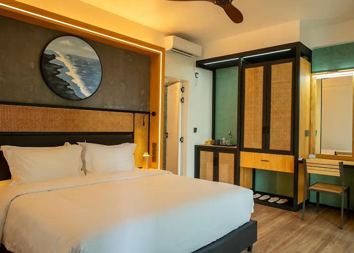 Athiri Residence Dhiffushi