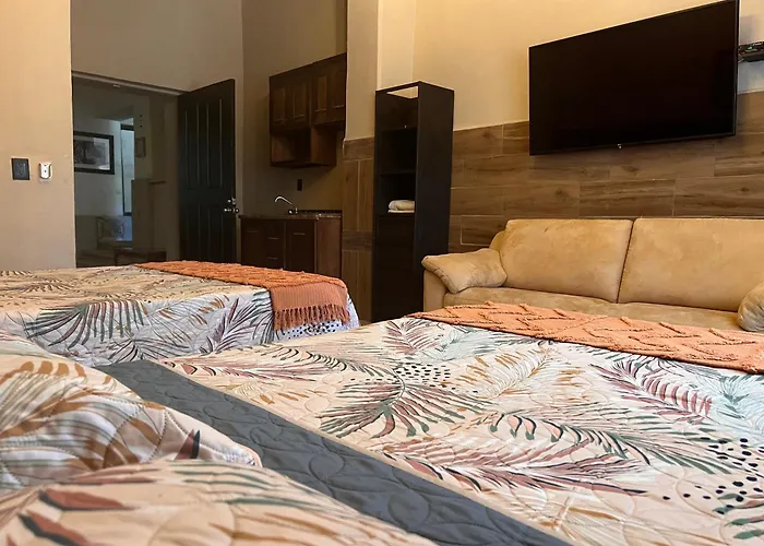 The Black Tree Hotel Boutique