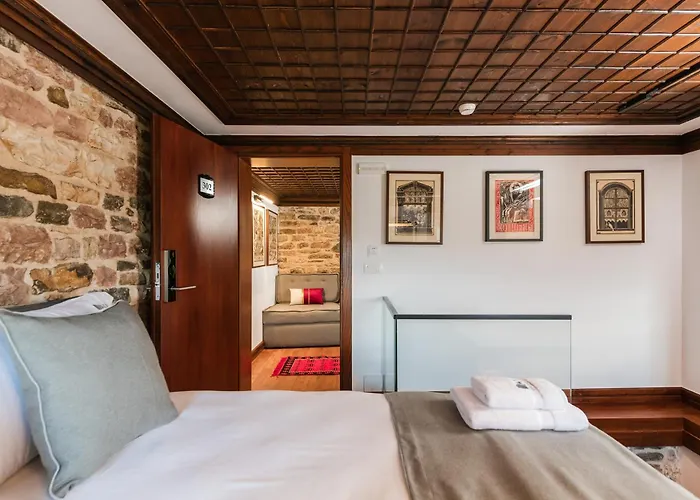 Dam Stone Boutique Hotel