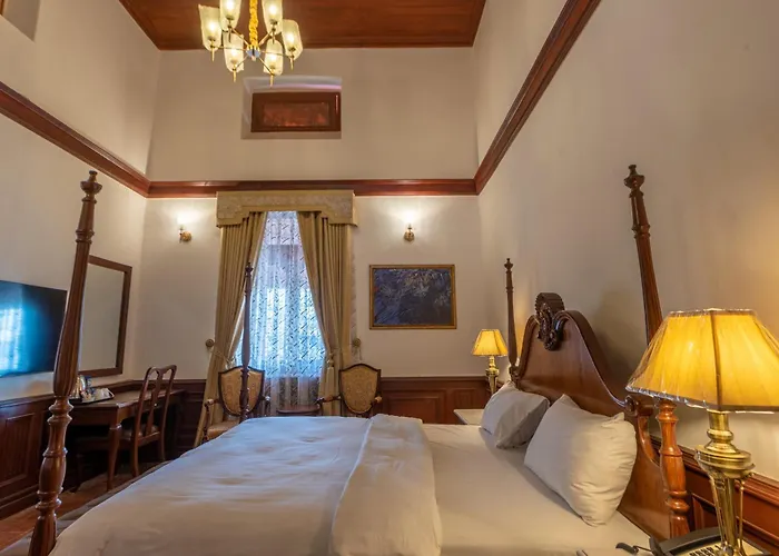 Cecil By Pearl Continental