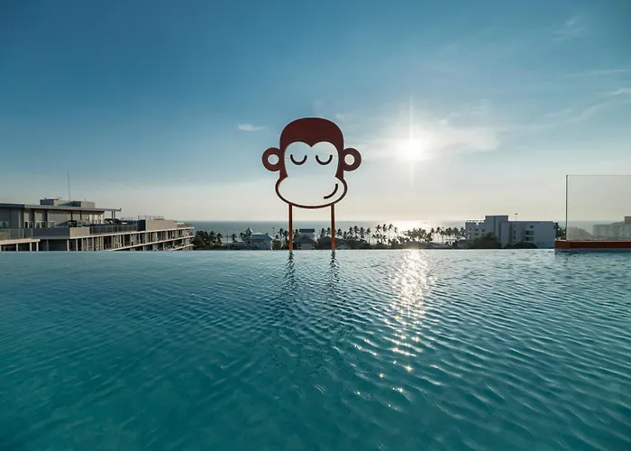 Blu Monkey Hub&Hotel Bangsaen