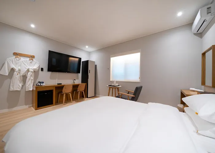 Mono Hotel